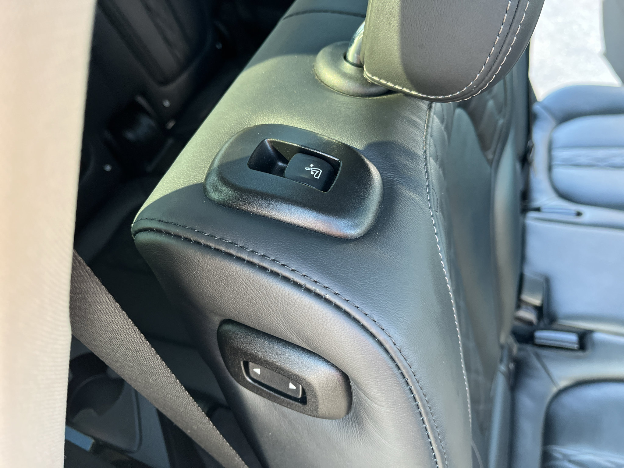 Used 2025 BMW X7 xDrive40i AWD/4WD image 52