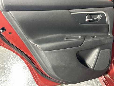 Used 2017 Nissan Altima 2.5 SR w/ Midnight Edition Package image 34