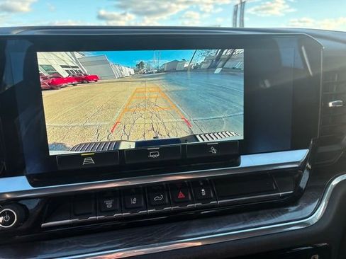 Used 2024 Chevrolet Silverado 2500 LTZ image 7