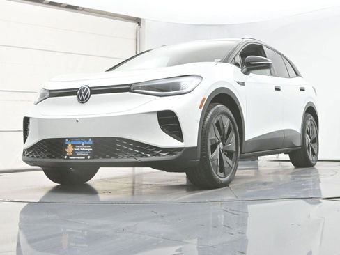 Used 2025 Volkswagen ID.4 Pro S Plus AWD/4WD image 30