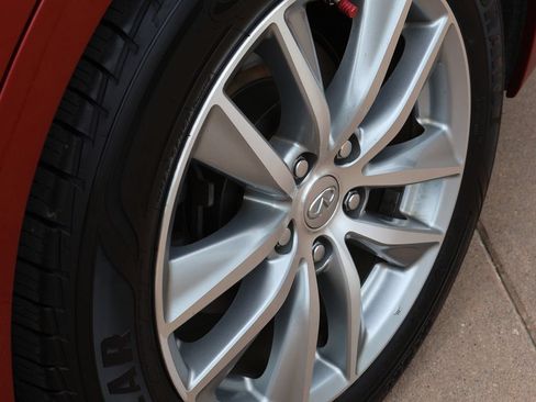 Used 2016 INFINITI Q50 Premium AWD/4WD image 40