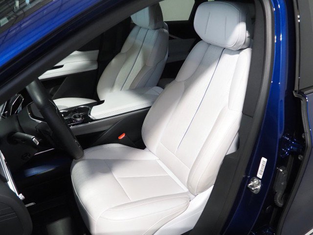 Used 2024 Cadillac Lyriq AWD Luxury w/ LPO, Floor Liner Package image 14