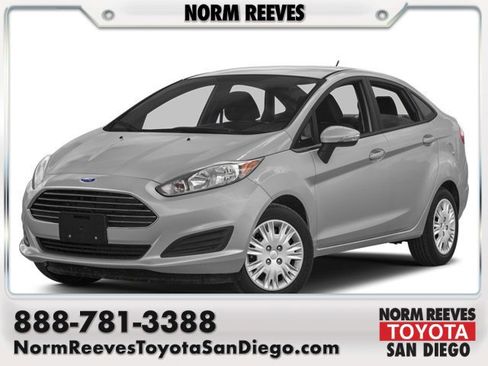 Used 2014 Ford Fiesta SE image 1