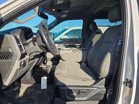 Used 2016 Ford F150 XLT w/ Equipment Group 302A Luxury AWD/4WD image 6