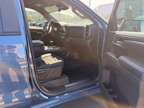 Used 2024 Chevrolet Silverado 1500 LT w/ Convenience Package II image 10