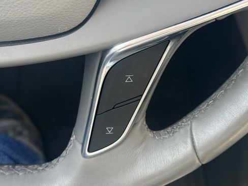 Used 2017 Cadillac XT5 Luxury w/ Driver Awareness Package image 20