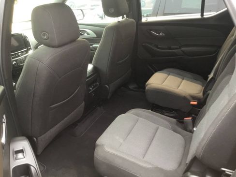 Used 2022 Chevrolet Traverse LT AWD/4WD image 5