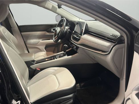 Used 2022 Jeep Compass Latitude w/ Convenience Group FWD image 14
