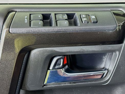 Used 2018 Toyota 4Runner TRD Off-Road image 22