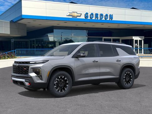 New 2026 Chevrolet Traverse Z71 w/ Enhanced Driving Package image 2