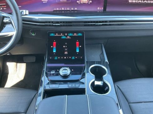 Used 2025 Cadillac Escalade Sport w/ LPO, ONYX Package AWD/4WD image 11