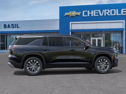 New 2026 Chevrolet Traverse LT w/ Sun and Wheel Package AWD/4WD image 5