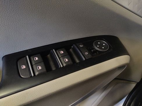 Used 2022 Kia Soul LX image 27