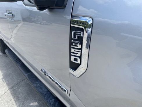 Used 2021 Ford F350 Lariat w/ Lariat Ultimate Package AWD/4WD image 2