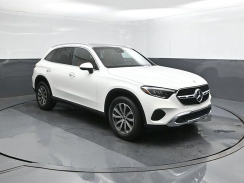 Used 2024 Mercedes-Benz GLC 300 image 26
