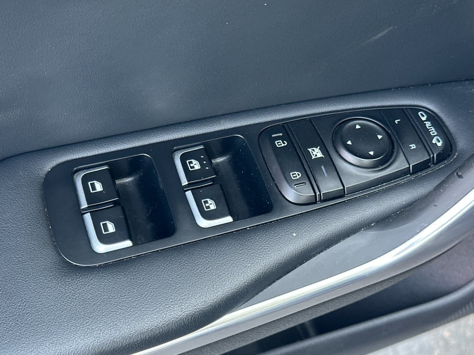 Used 2019 Kia Stinger Premium RWD image 14