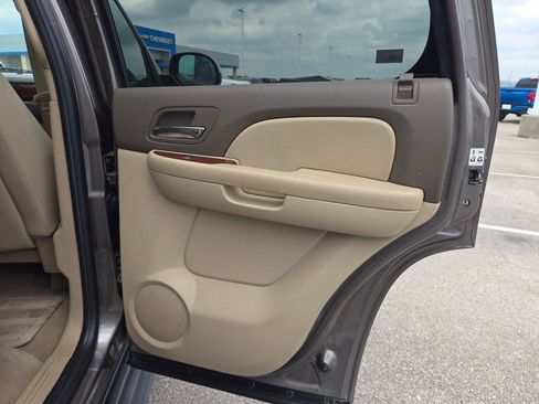 Used 2013 Chevrolet Tahoe LS w/ Texas Edition RWD image 22