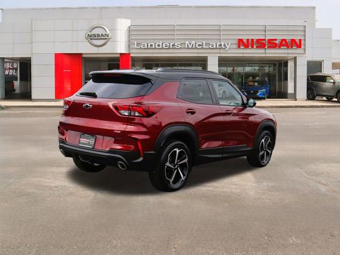 Used 2023 Chevrolet TrailBlazer RS image 3