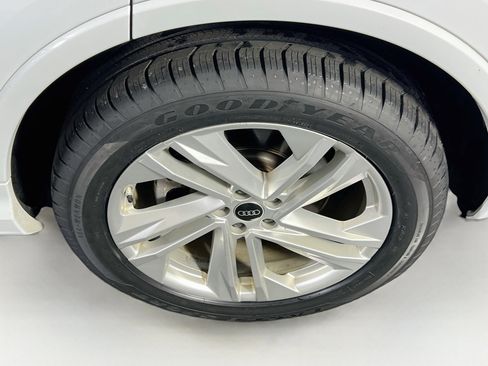 Used 2022 Audi Q7 3.0T Premium AWD/4WD image 33