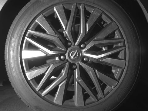 Used 2025 Nissan Altima 2.5 SV image 13