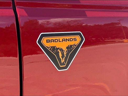Used 2025 Ford Bronco Badlands AWD/4WD image 7