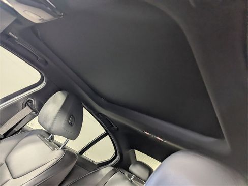 Used 2019 BMW 330i xDrive Sedan w/ Driving Assistance Package image 13