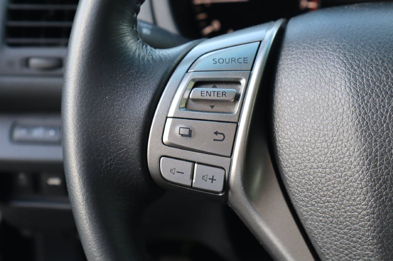 Used 2015 Nissan Altima 2.5 SV w/ Convenience Package FWD image 12