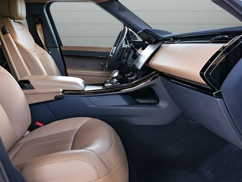 Used 2023 Land Rover Range Rover Sport SE image 65