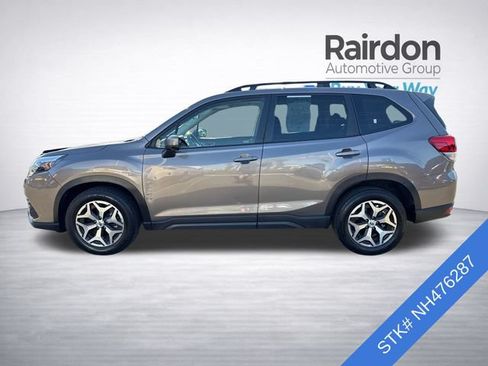 Used 2022 Subaru Forester Premium AWD/4WD image 4