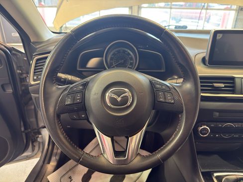 Used 2016 MAZDA MAZDA3 i Touring w/ Popular Equipment Package FWD image 16
