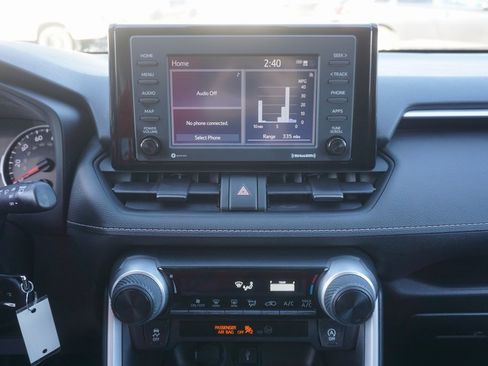 Certified 2022 Toyota RAV4 LE image 9