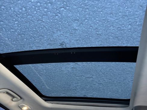 Used 2014 Ford Escape Titanium w/ Equipment Group 401A image 17