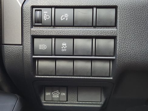 Used 2024 Toyota Tacoma TRD Off-Road AWD/4WD image 25