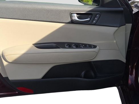 Used 2016 Kia Optima LX w/ LX Convenience Package image 16