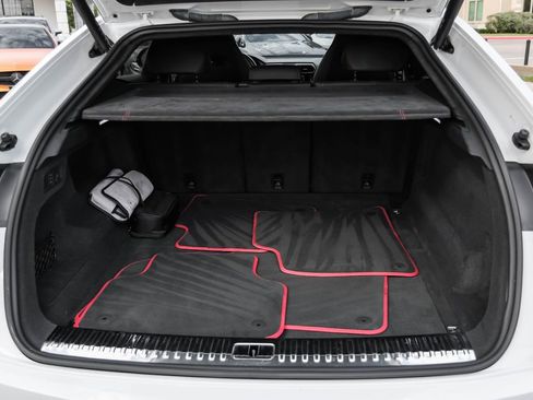 Used 2022 Lamborghini Urus image 63