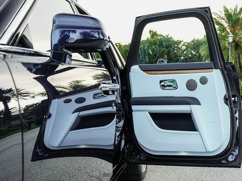 Used 2022 Rolls-Royce Ghost AWD/4WD image 46