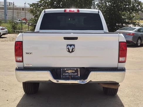 Used 2021 RAM 1500 Classic SLT image 5