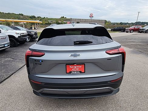 New 2026 Chevrolet Blazer EV LT image 7