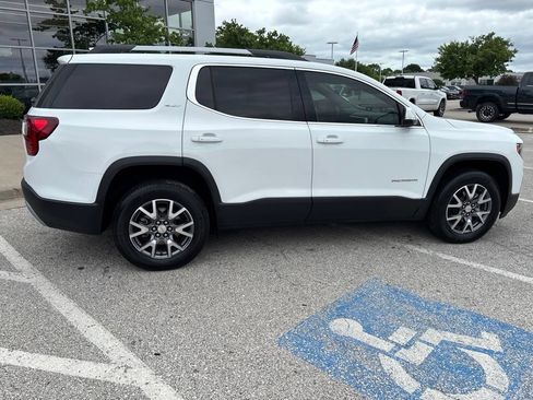 Used 2023 GMC Acadia SLT FWD image 28