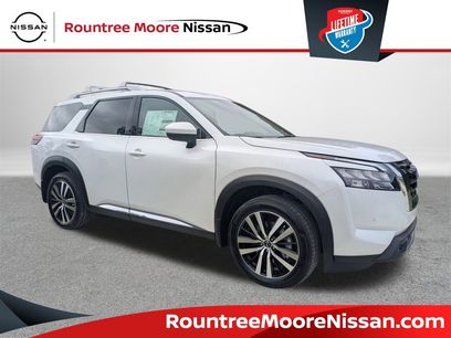 New 2025 Nissan Pathfinder Platinum w/ Cargo Package