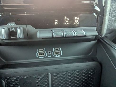 New 2026 RAM 1500 Big Horn AWD/4WD image 24