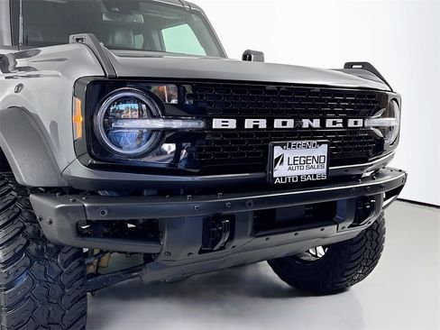 Used 2021 Ford Bronco Wildtrak image 3