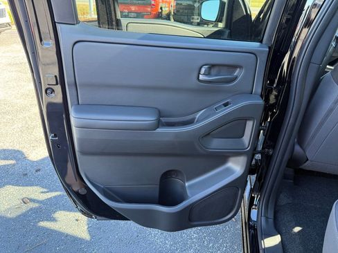 New 2026 Nissan Frontier SV image 10