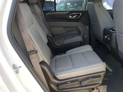 Used 2023 GMC Yukon SLT image 19