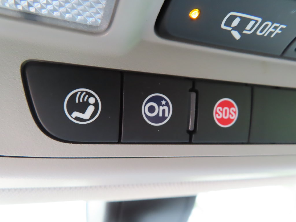 Used 2020 Buick Enclave Essence w/ Sound and Sites Package AWD/4WD image 10