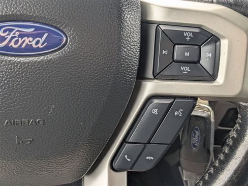 Used 2022 Ford F350 Lariat image 30