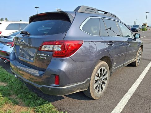 Used 2017 Subaru Outback 3.6R Limited AWD/4WD image 6