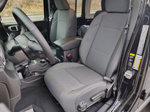 New 2026 Jeep Wrangler Unlimited Sport image 19