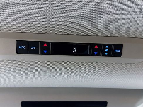Used 2024 Toyota Sienna Limited FWD image 29