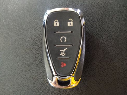 Used 2021 Chevrolet Equinox LT FWD image 32